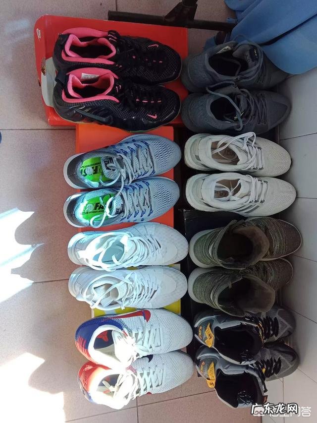 孩子读高中了,买鞋就只想买阿迪、耐克,为此经常吵起来,这是虚荣心还是什么问题?