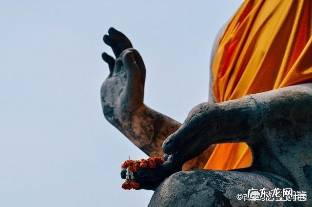 为什么内心强大的人能抗拒任何困难并走出逆境?