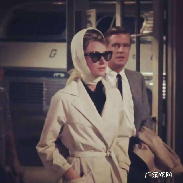 风衣要配什么发型才更好看?