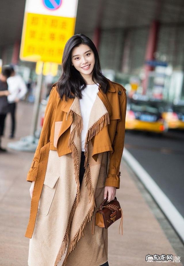 风衣要配什么发型才更好看？