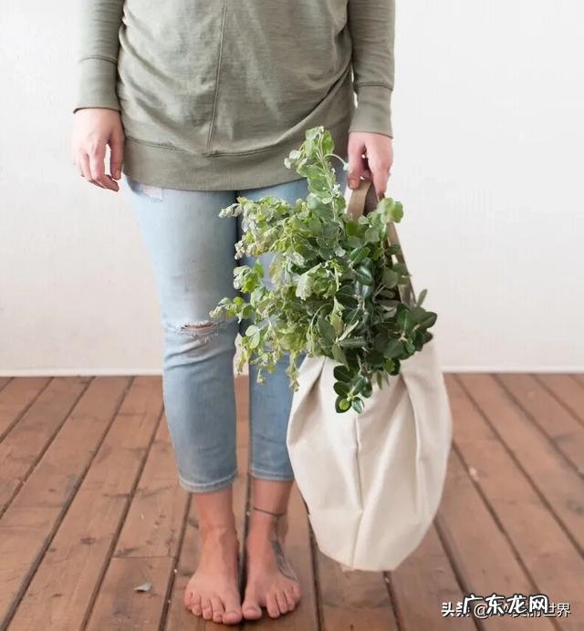 女人爱男人有什么表现?