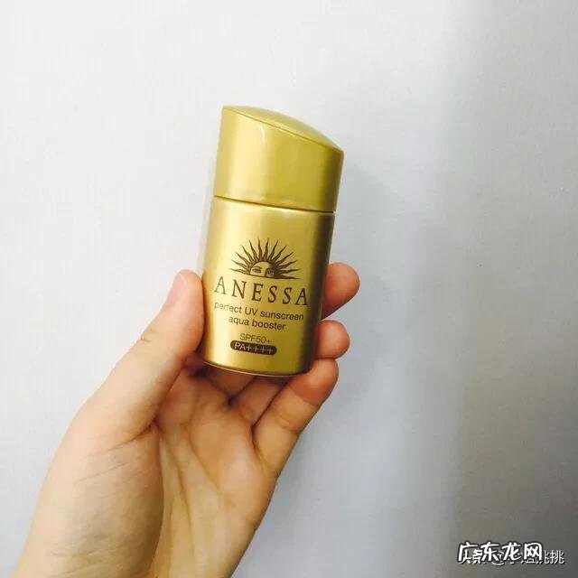 开学军训怎么能防止变黑有什么推荐实用的防晒的牌子?