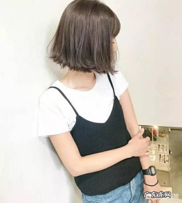 为什么很多女大学生喜欢剪短发?