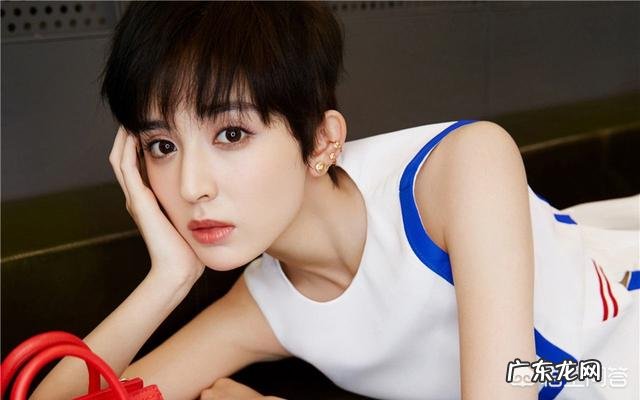 为什么很多女大学生喜欢剪短发?