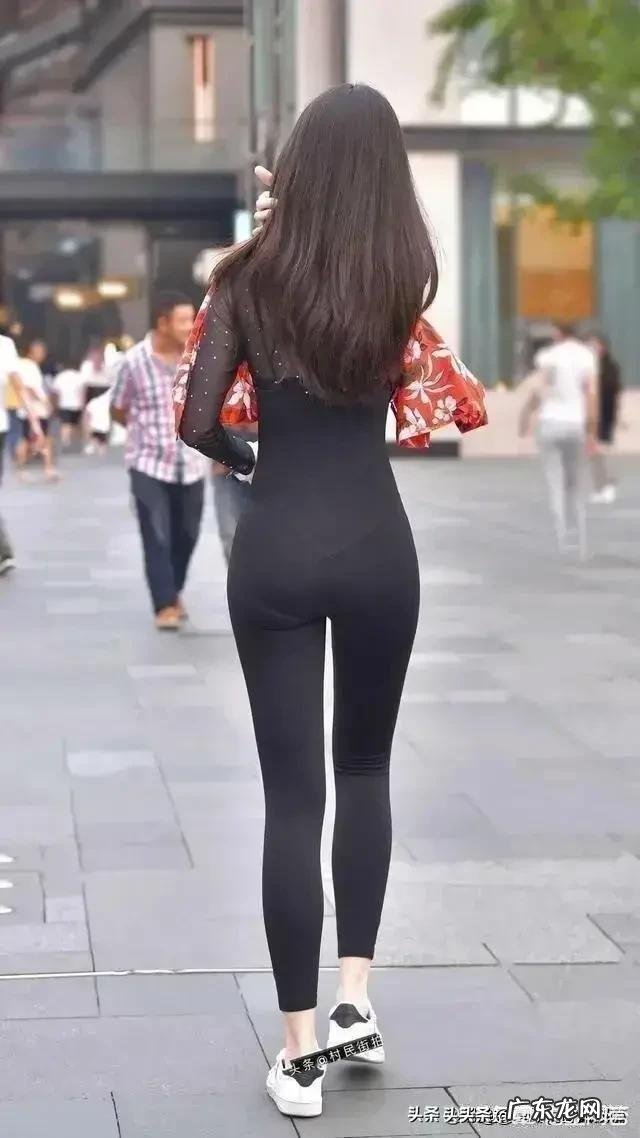 穿什么裤子显腿瘦?