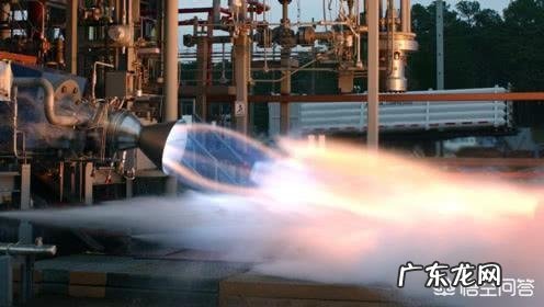 航天器喷射产生推力是不是代表真空不空?