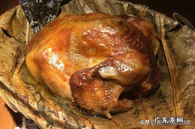 叫花鸡最正宗的吃法是怎样的？