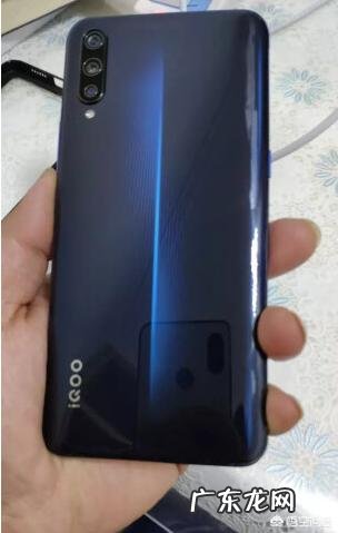 最近想换手机,可不知道买什么,想要性价比高的手机有什么可推荐的?