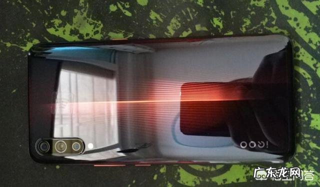 最近想换手机,可不知道买什么,想要性价比高的手机有什么可推荐的?