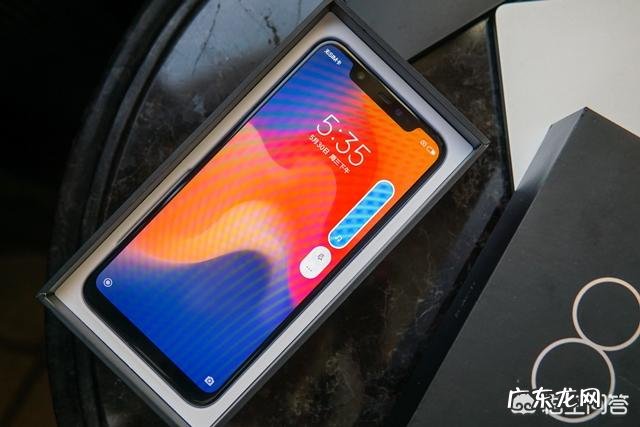 最近想换手机,可不知道买什么,想要性价比高的手机有什么可推荐的?