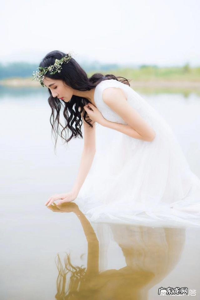 怎样才能把女生拍出清纯的感觉?