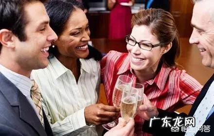 怎么对待男女朋友跟异性相处?