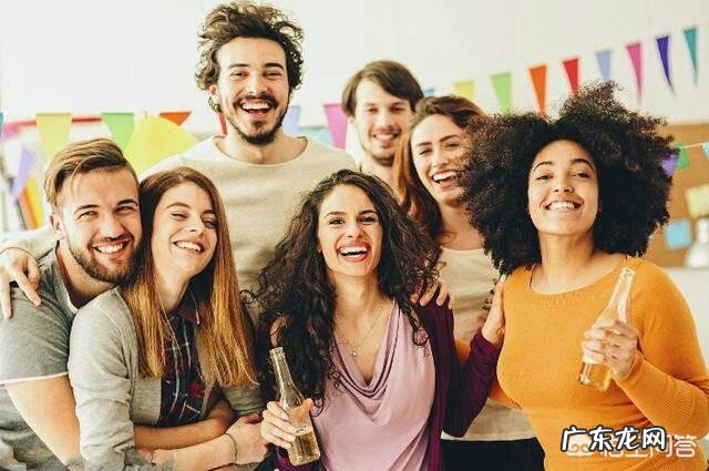 怎么对待男女朋友跟异性相处?