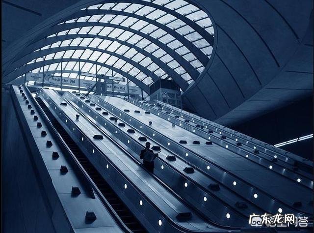 摄影中要怎么表现构图的整齐?