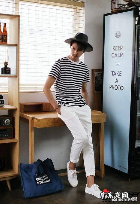 小白鞋怎么搭配时髦?