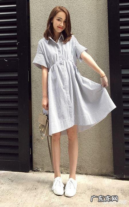 小白鞋怎么搭配时髦?