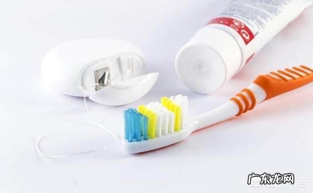 白色衣服被染色了,怎么办?