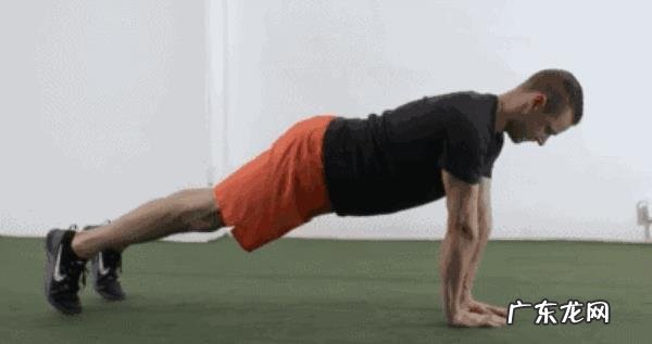 钻石俯卧撑比俯卧撑有哪些优势？