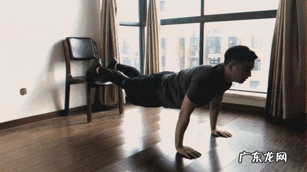 钻石俯卧撑比俯卧撑有哪些优势？