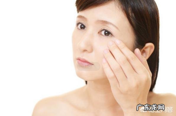 法令纹皱纹比较多怎么办啊?有什么保养品或者美容仪好用啊?