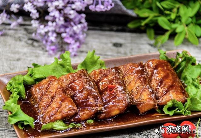 请问大家一般一日三餐都吃什么？想听听大家的菜谱？