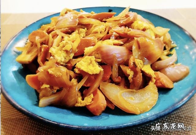 请问大家一般一日三餐都吃什么？想听听大家的菜谱？