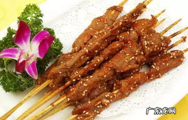 有哪些人们常吃的食物是很伤肝脏的?