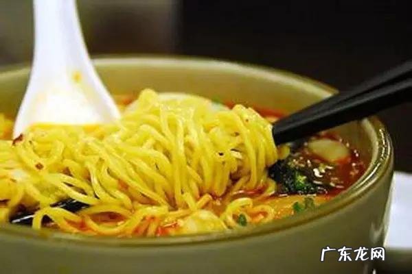 有哪些人们常吃的食物是很伤肝脏的?