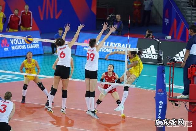 江门站中国女排3-0土耳其,朱婷登场稳定军心,古德蒂输得一败涂地,如何评价比赛?