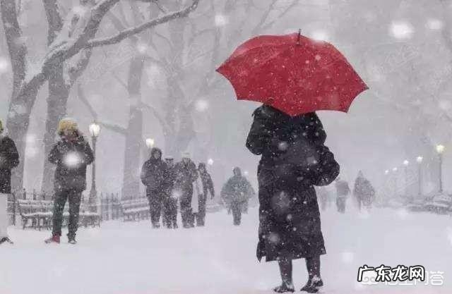 如何帮助一个为情所困的女生走出一段难以释怀的感情?