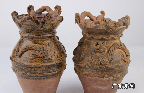 村民建新房,意外挖到古墓,结果看到一物,有人劝说大家千万别动 修房子挖到古墓好不好