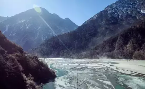 川西莲花湖风景区 甘孜州莲花湖在哪里