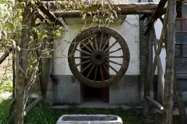 石磨景观造型图片大全 石磨与风水池图片区别