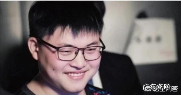 S9全明星投票开始,theshy高居LPL第二,Uzi的票数第一,小虎依旧上榜,你怎么看?