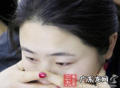 痛经中午吃什么 痛经期间吃什么饭