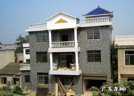 农村自建房切记不要这样盖，做错一条，入住对财运都有影响 乡下房子风水无能男