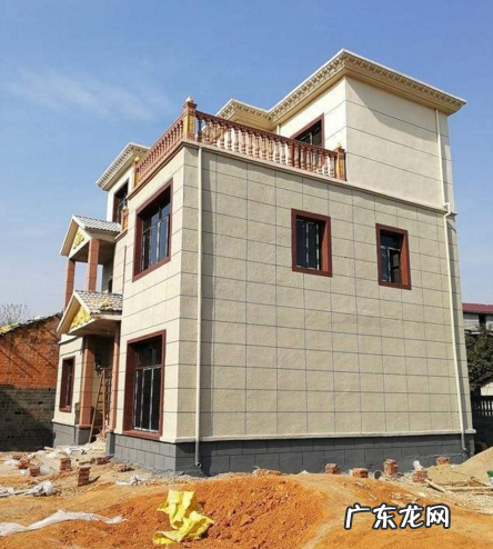 农村自建房切记不要这样盖，做错一条，入住对财运都有影响 乡下房子风水无能男
