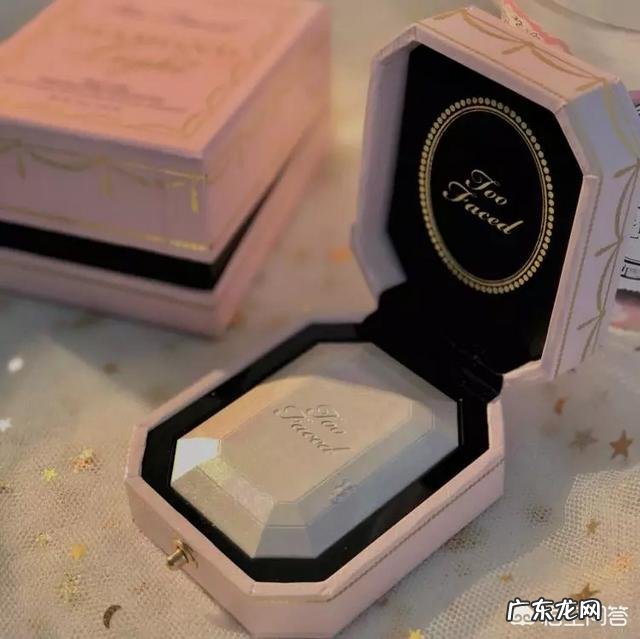 现在流行哪些妆容?