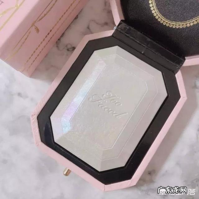 现在流行哪些妆容?