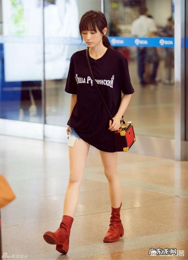 矮个子女生在不穿高跟鞋的情况下,怎样穿衣搭配显高?