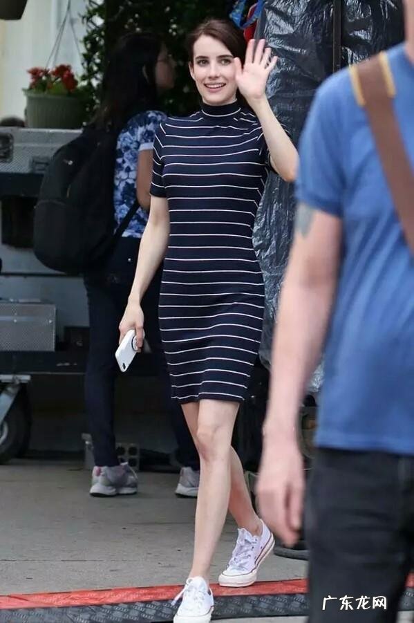 矮个子女生在不穿高跟鞋的情况下,怎样穿衣搭配显高?