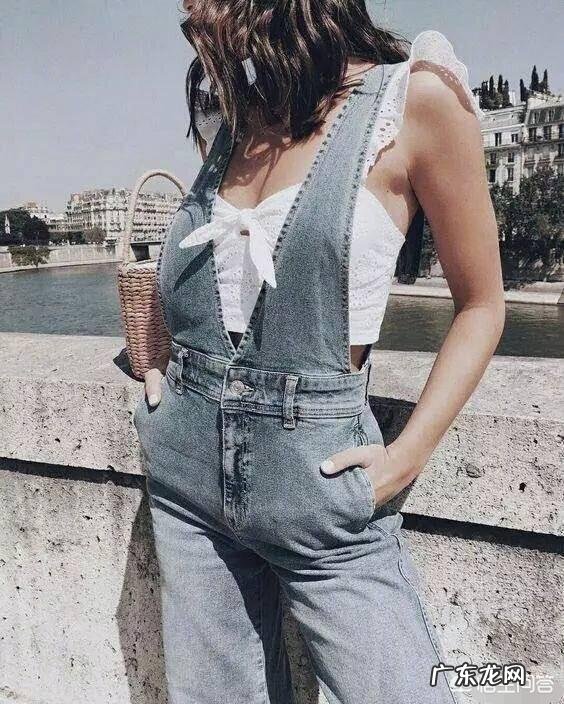 四十多岁的女人穿背带裤合适吗?