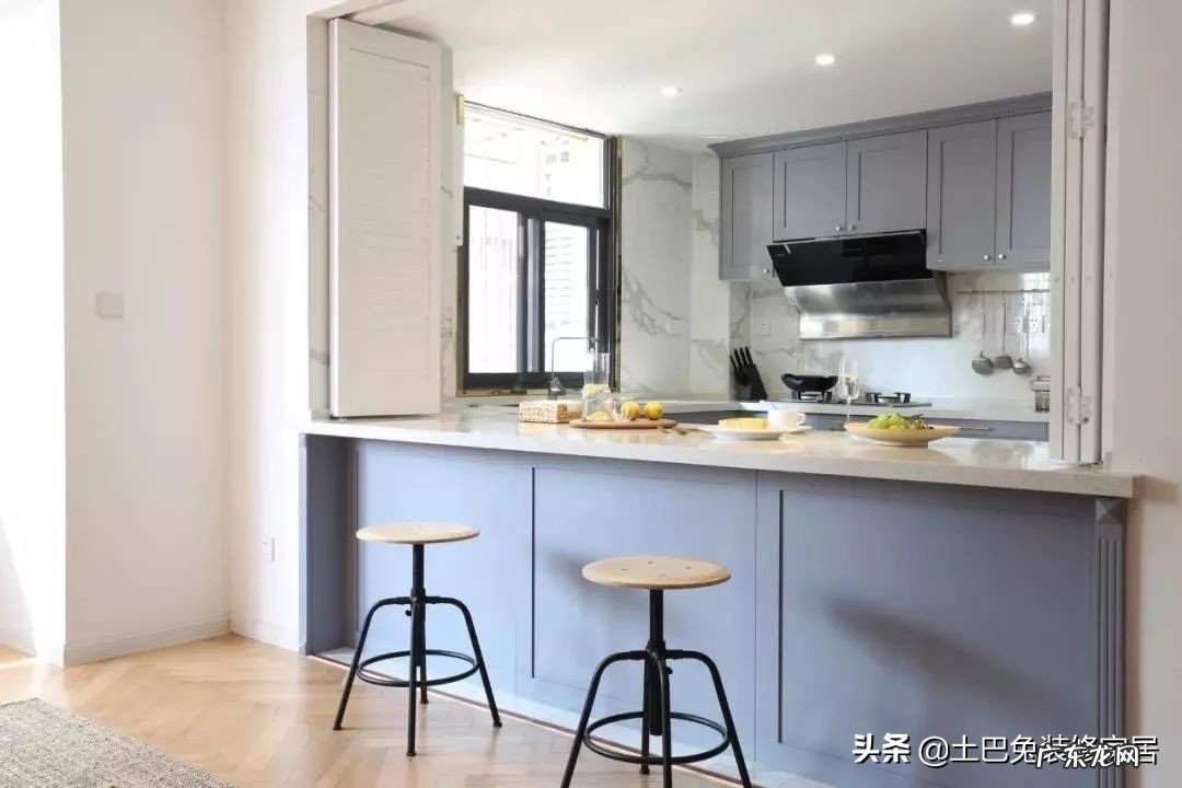 买到这种暗厨房，房子都不想要了！幸好设计师教我4招，巧妙解决 厨房比较暗风水怎么样