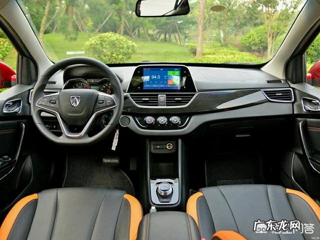 请问五万左右落地价有哪些车?