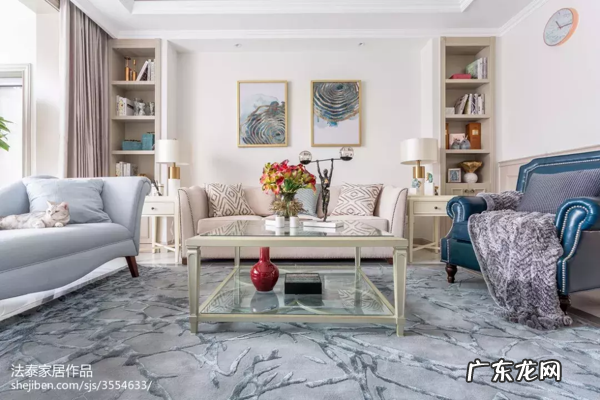 家里的墙上开了个洞,没想到效果这么好,朋友都想照着做 大门正对的墙上有个洞