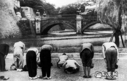 日本投降的时候,在日本出现了怎样的场景?
