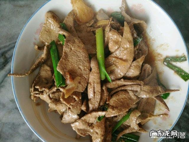 毛孔粗大该如何有效的改善?