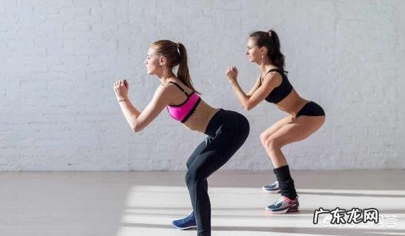 一天做一百个下蹲,一个月后会怎么样?