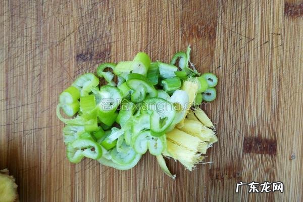 干煸花菜怎么炒好吃 如何干煸花菜