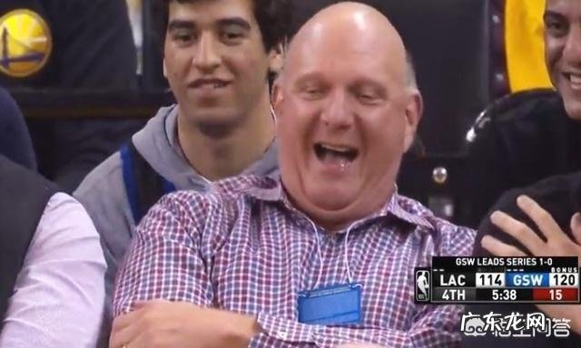 季后赛前两场,你认为杜兰特是故意收着打吗?